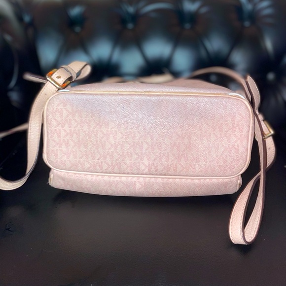 Michael Kors Pink Backpack – Stylish & Elegant - Picture 3 of 5